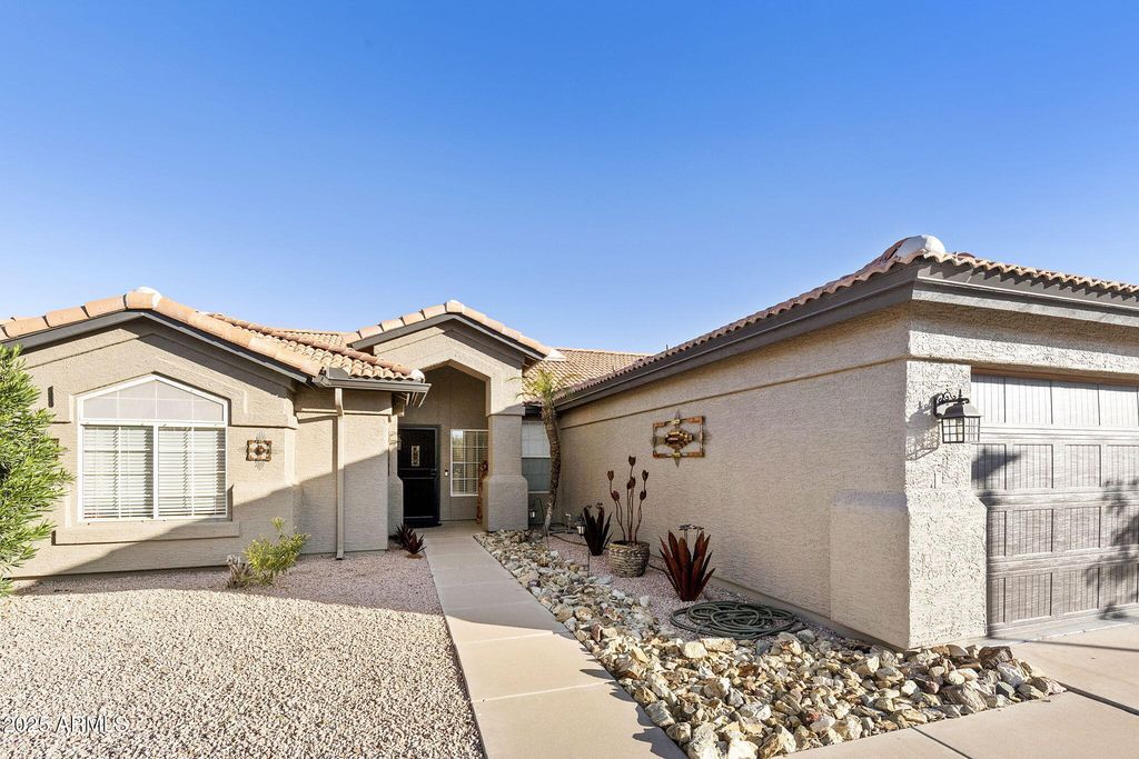 10544 E COOPERS HAWK Drive, Sun Lakes, AZ 85248