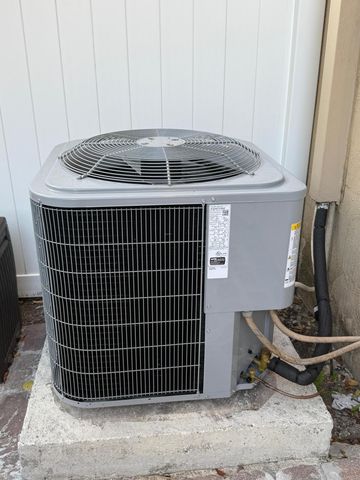 9365 W 33rd Avenue, Hialeah, FL 33018