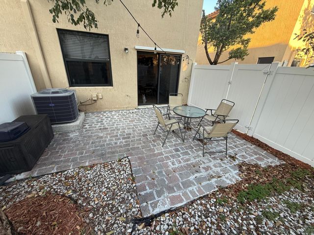 9365 W 33rd Avenue, Hialeah, FL 33018