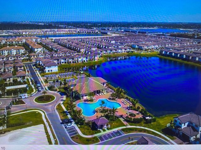 9365 W 33rd Avenue, Hialeah, FL 33018