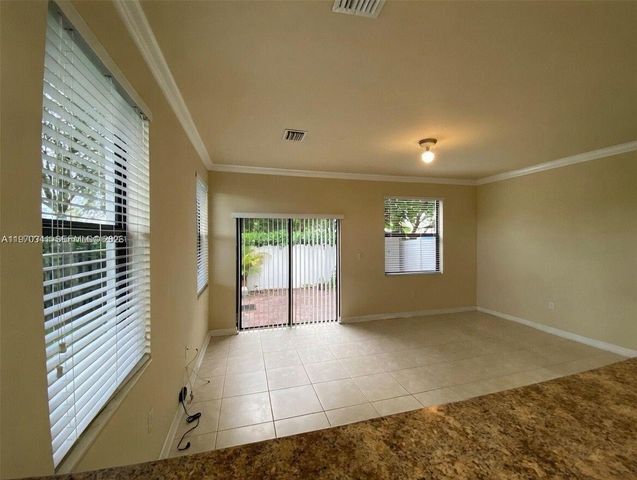 9365 W 33rd Avenue, Hialeah, FL 33018