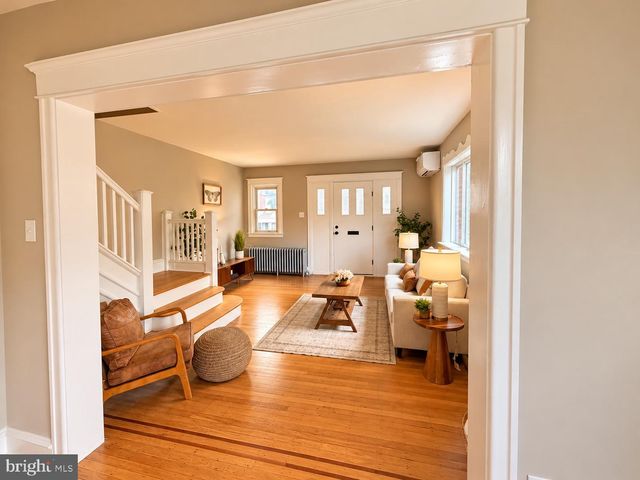523 GENEVA AVE, Philadelphia, PA 19120