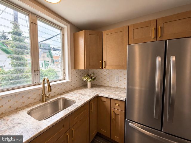 523 GENEVA AVE, Philadelphia, PA 19120