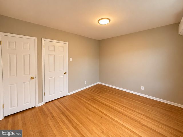 523 GENEVA AVE, Philadelphia, PA 19120