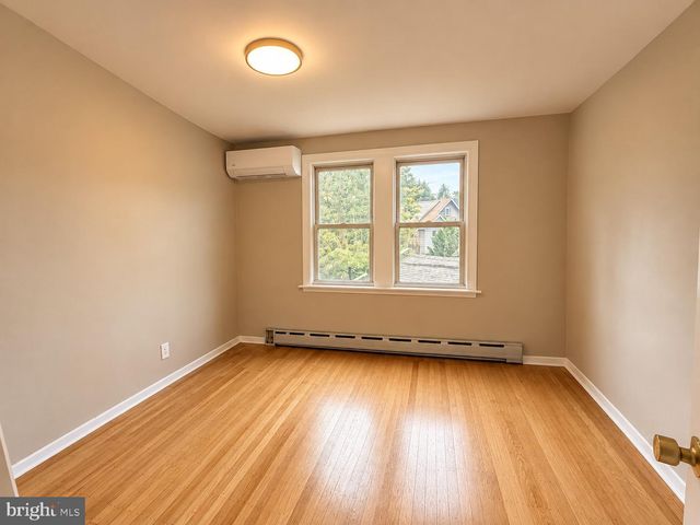 523 GENEVA AVE, Philadelphia, PA 19120