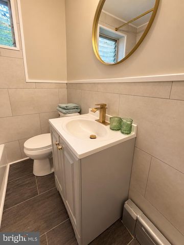 523 GENEVA AVE, Philadelphia, PA 19120