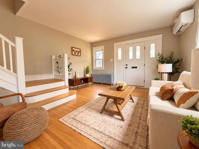 523 GENEVA AVE, Philadelphia, PA 19120
