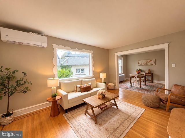 523 GENEVA AVE, Philadelphia, PA 19120
