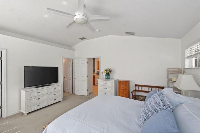 6418 ROSEFINCH COURT 201, Lakewood Ranch, FL 34202