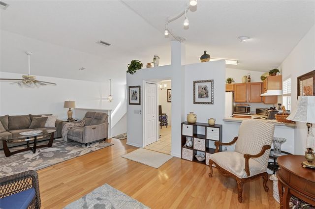 6418 ROSEFINCH COURT 201, Lakewood Ranch, FL 34202