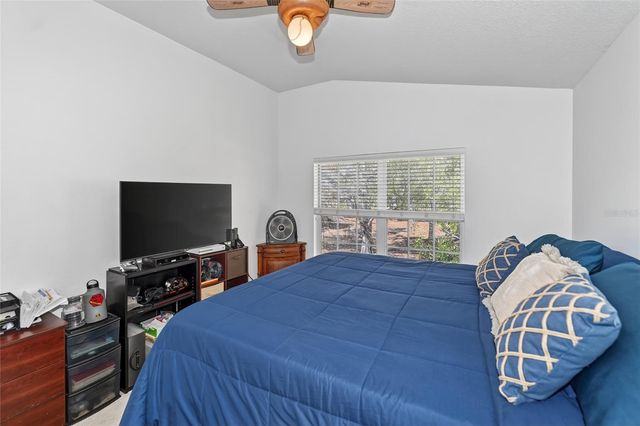 6418 ROSEFINCH COURT 201, Lakewood Ranch, FL 34202