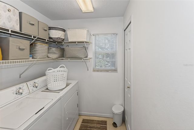 6418 ROSEFINCH COURT 201, Lakewood Ranch, FL 34202