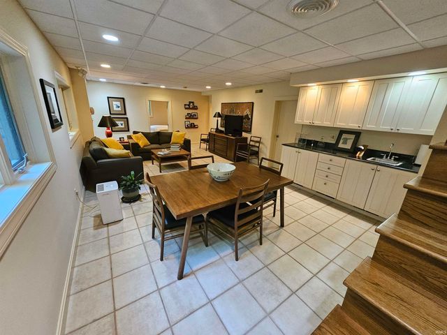 3525 Koring Road, Evansville, IN 47720