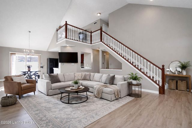 6522 Calm River Way, Louisville, KY 40299