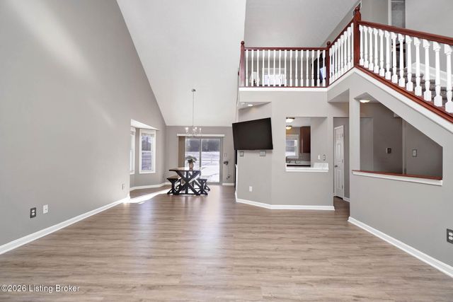 6522 Calm River Way, Louisville, KY 40299