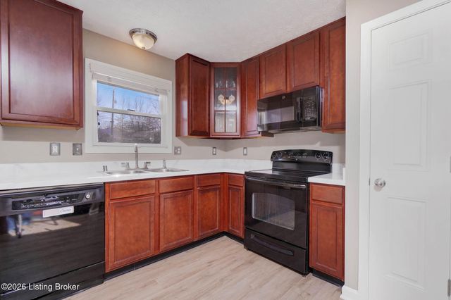 6522 Calm River Way, Louisville, KY 40299