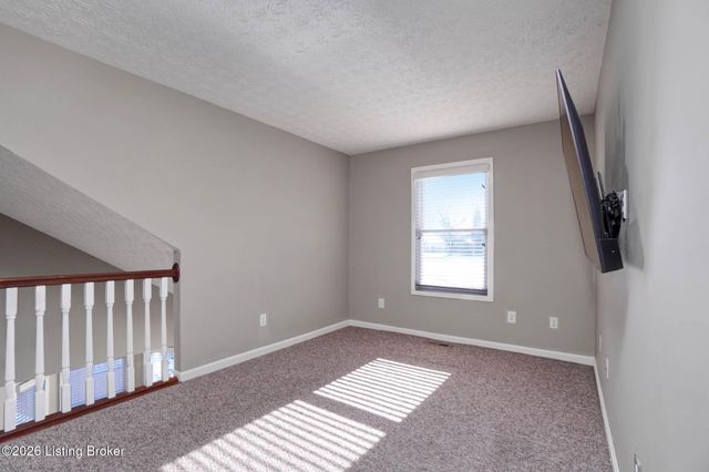 6522 Calm River Way, Louisville, KY 40299