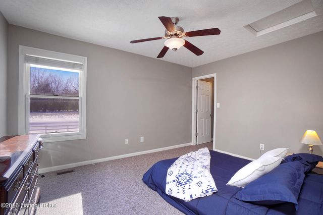 6522 Calm River Way, Louisville, KY 40299