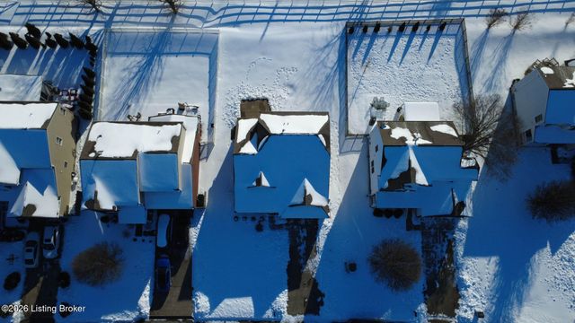 6522 Calm River Way, Louisville, KY 40299