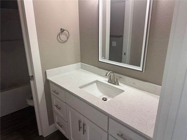 642 Summer Lane, Prairie Grove, AR 72753