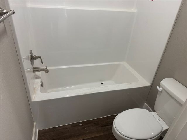 642 Summer Lane, Prairie Grove, AR 72753