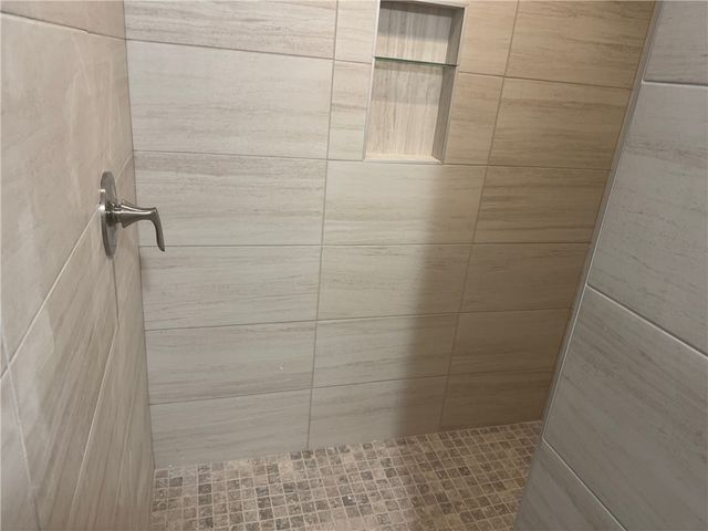 642 Summer Lane, Prairie Grove, AR 72753