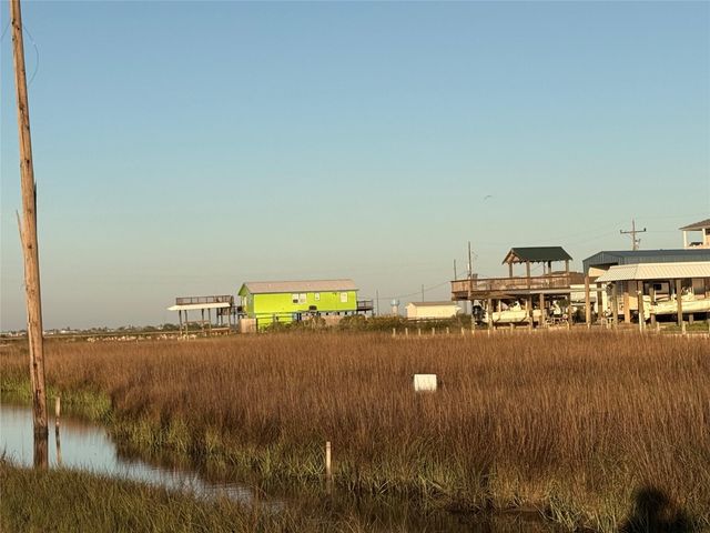 1110 Egret Point, Crystal Beach, TX 77650