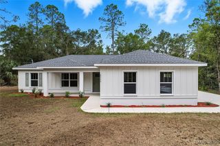 8996 N Cacalia Drive, Crystal River, FL 34428