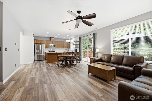 4202 68th Avenue E, Fife, WA 98424