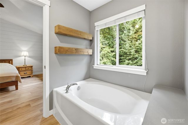 4202 68th Avenue E, Fife, WA 98424