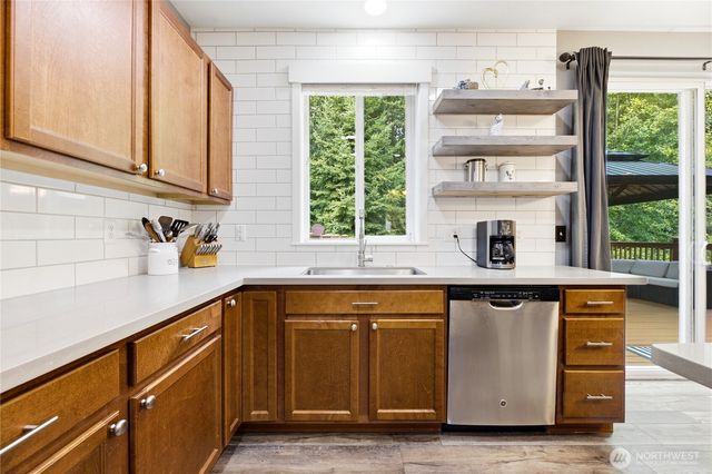 4202 68th Avenue E, Fife, WA 98424