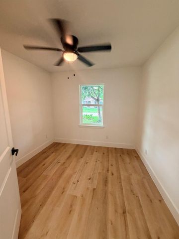 3048 Briarwick Lane, Houston, TX 77093