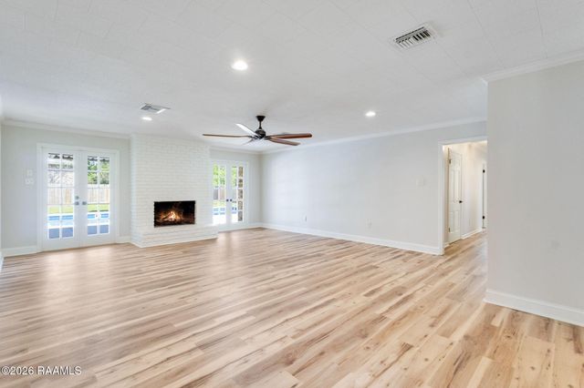 506 Amanda Drive, Lafayette, LA 70507