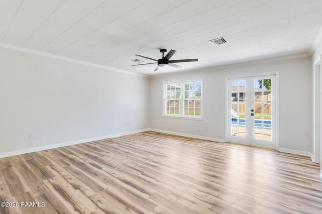 506 Amanda Drive, Lafayette, LA 70507