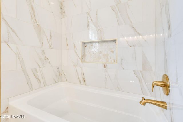 506 Amanda Drive, Lafayette, LA 70507