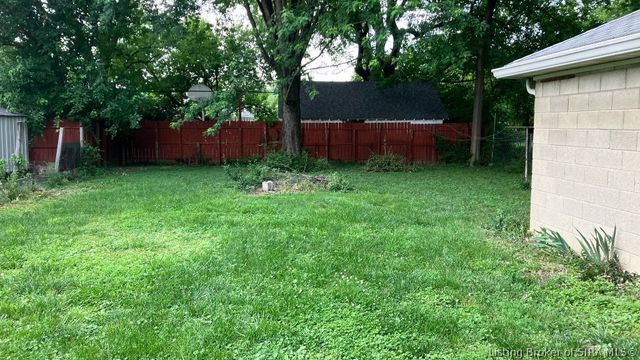 313 Clyde Avenue, Clarksville, IN 47129