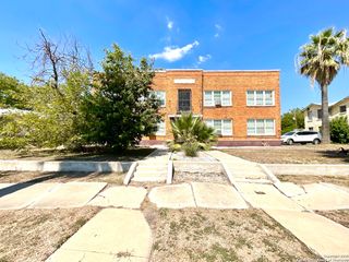 1409 W Woodlawn Ave Apt 5, San Antonio, TX 78201