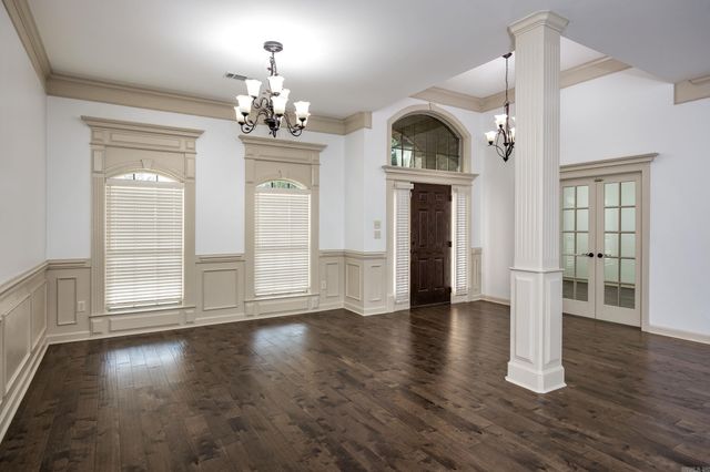 103 Grenoble, Maumelle, AR 72113