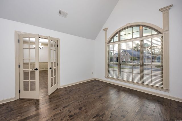 103 Grenoble, Maumelle, AR 72113