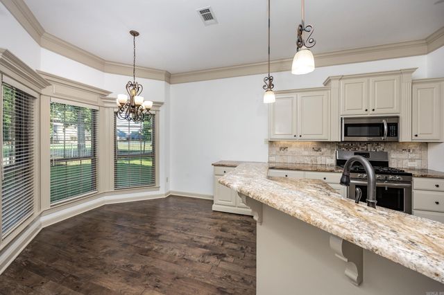 103 Grenoble, Maumelle, AR 72113
