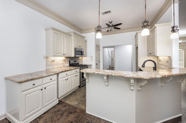 103 Grenoble, Maumelle, AR 72113