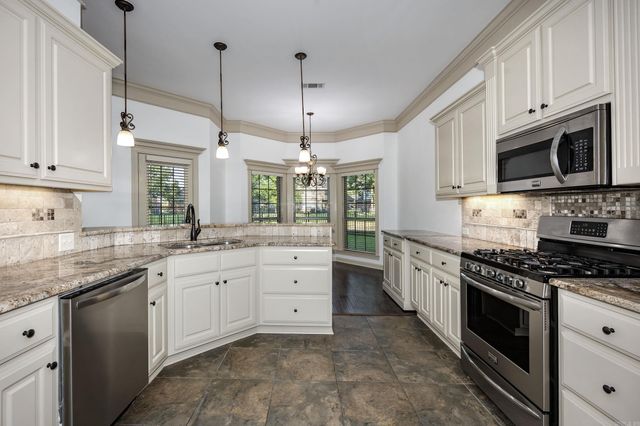 103 Grenoble, Maumelle, AR 72113