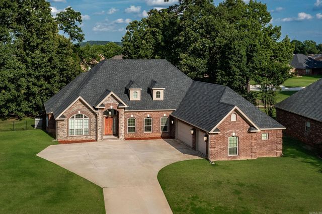 103 Grenoble, Maumelle, AR 72113