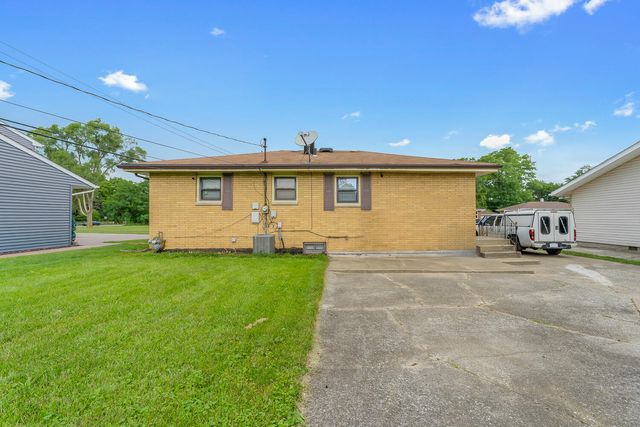 827 E 52nd Avenue, Merrillville, IN 46410