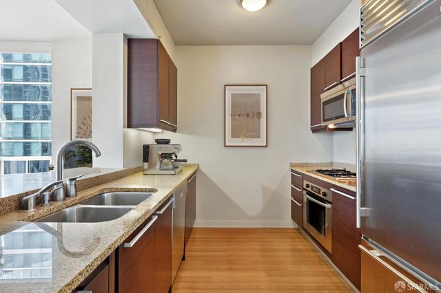 425 1st Street 2007, San Francisco, CA 94105