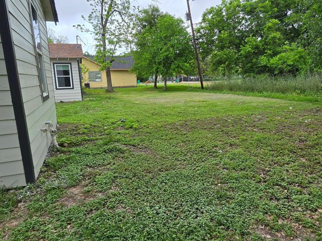 1912 Hill Street, Baytown, TX 77520