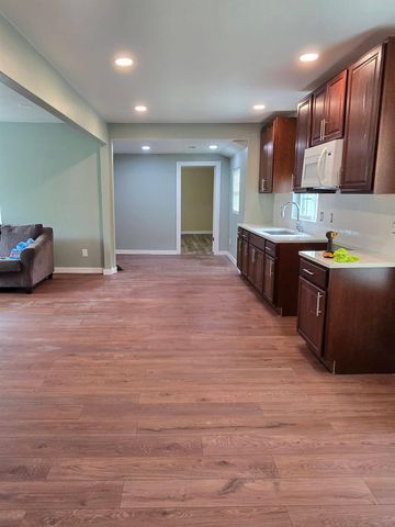 1912 Hill Street, Baytown, TX 77520