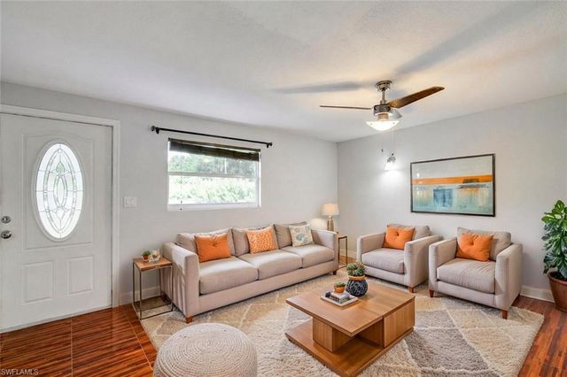 1221 19th ST SW, Naples, FL 34117