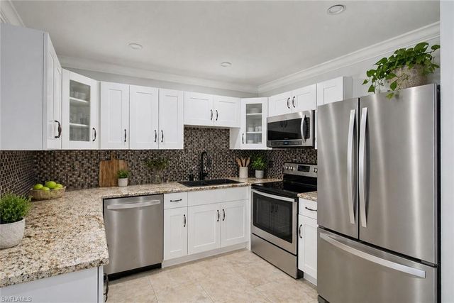 1221 19th ST SW, Naples, FL 34117