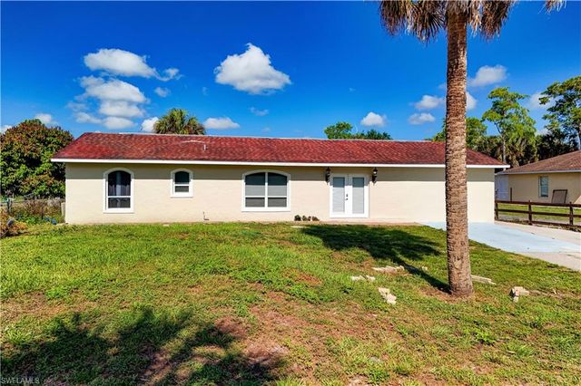 1221 19th ST SW, Naples, FL 34117